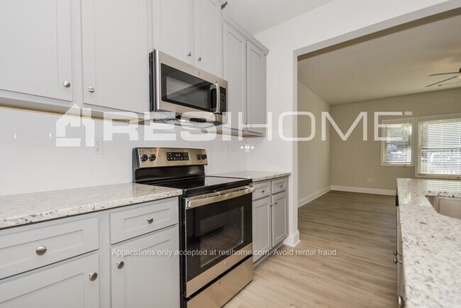 Photo - 3038 Faireno Pl