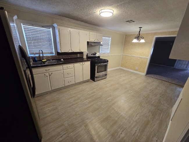 Photo - 2502 Riggan St House