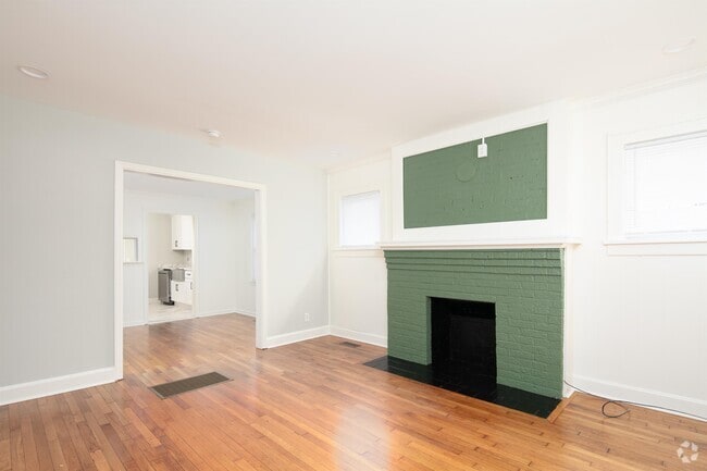 Building Photo - 350 Bassett Ave Rental