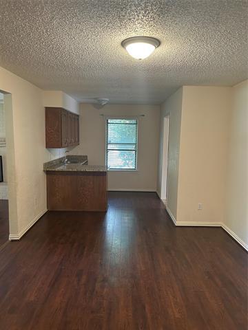 Photo - 820 Lake Forest Ct