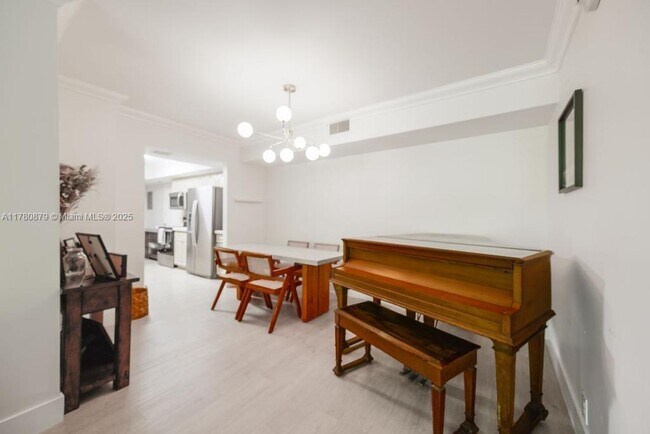 Photo - 1121 Crandon Blvd Unit D206