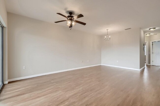 6011 Portsdale Pl Unit 202