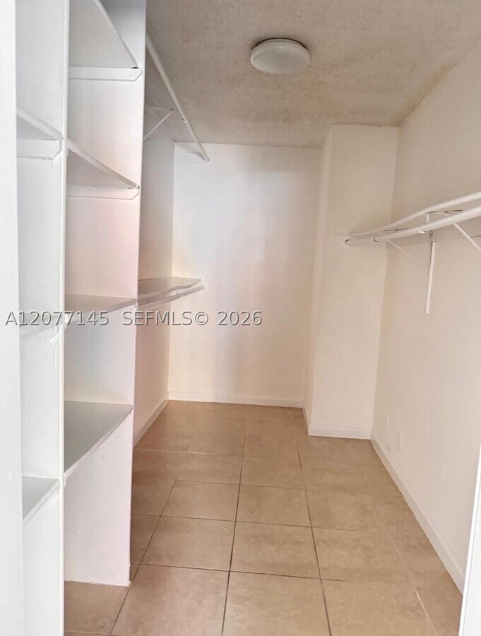 Photo - 6990 Miami Gardens Dr Unit 2-225