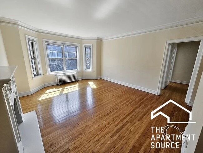 Building Photo - 936 Judson Ave Unit W3