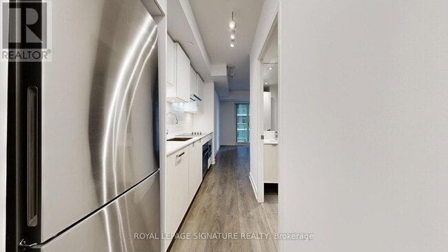 Photo - 195 Redpath Ave Unit 2016