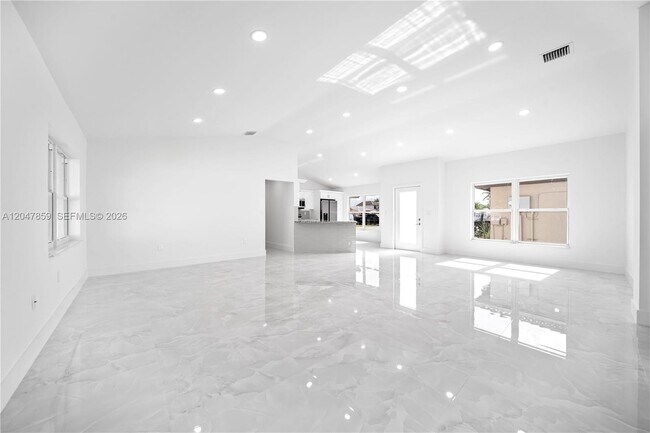 Photo - 5680 NW 187th St