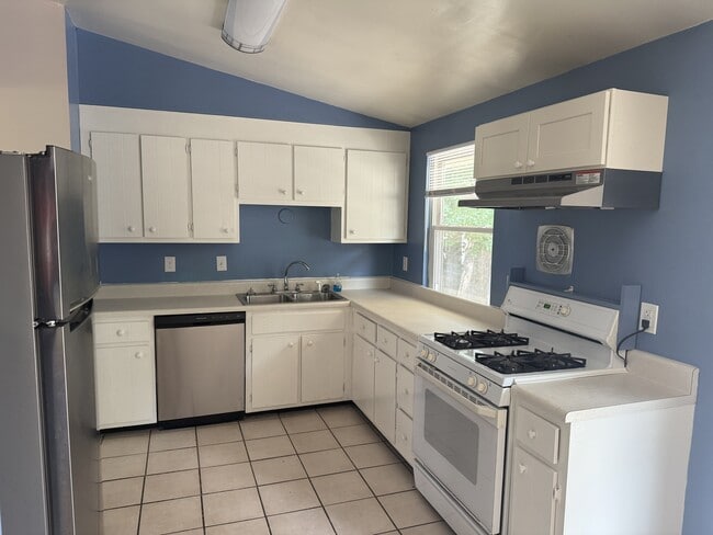 Photo - 315 Philray Rd