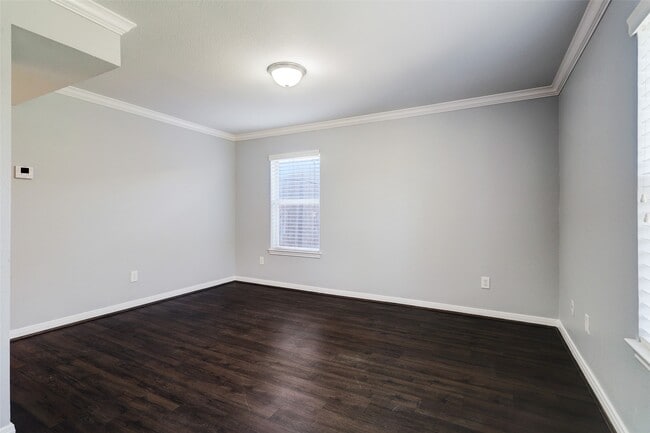 Building Photo - 1600 W T C Jester Blvd Unit 03