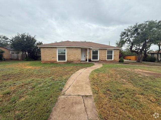 Building Photo - 1826 Lincoln Dr Rental