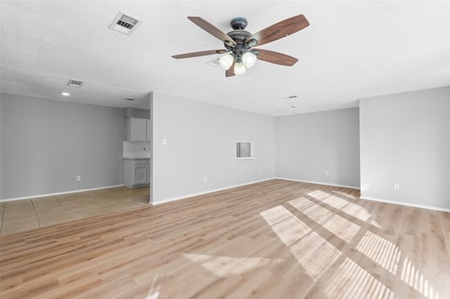 Photo - 2942 Heritage Colony Dr