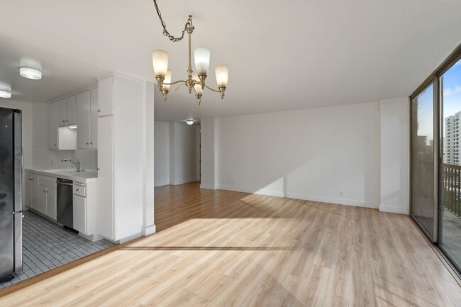 Photo - 10747 Wilshire Blvd Unidad 701