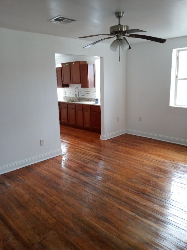 Photo - 2900 Pocahontas St