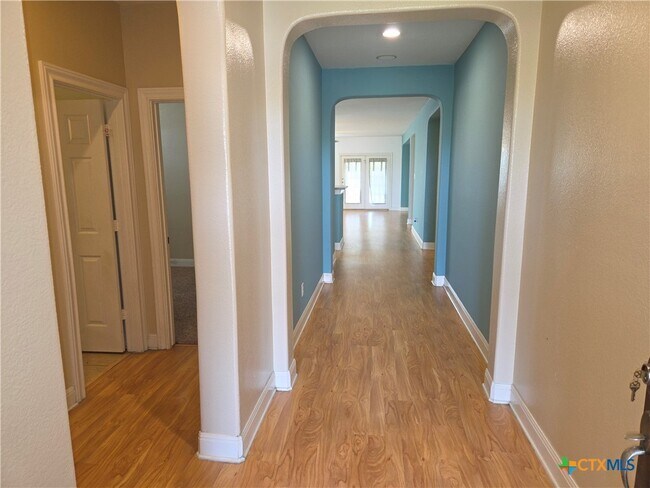 Photo - 716 Moon Shadow Ct