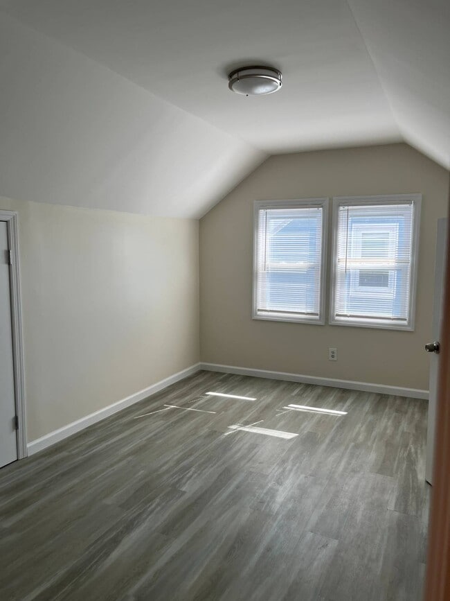 Photo - 93-04-93241 241st St