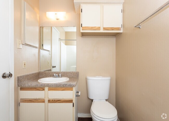 STUDIO - 508SF Bathroom
