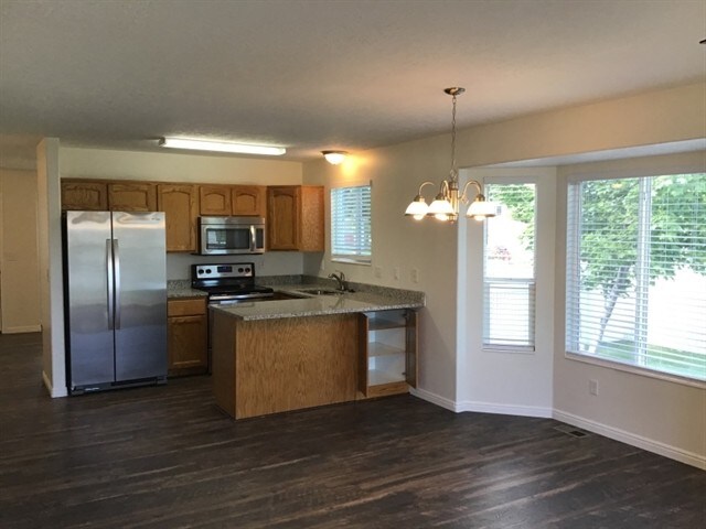 Photo - 2552 W 1500 N