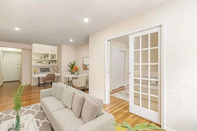 25 W 13th St Unit 5N