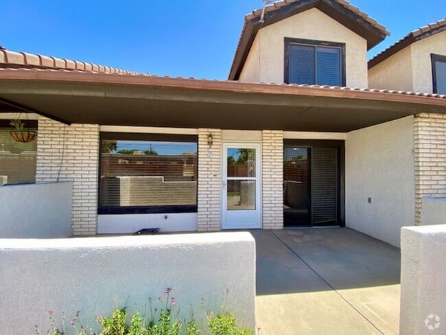 Building Photo - 2 BEDROOM APARTMENT DOWNTOWN IN ST. GEORGE