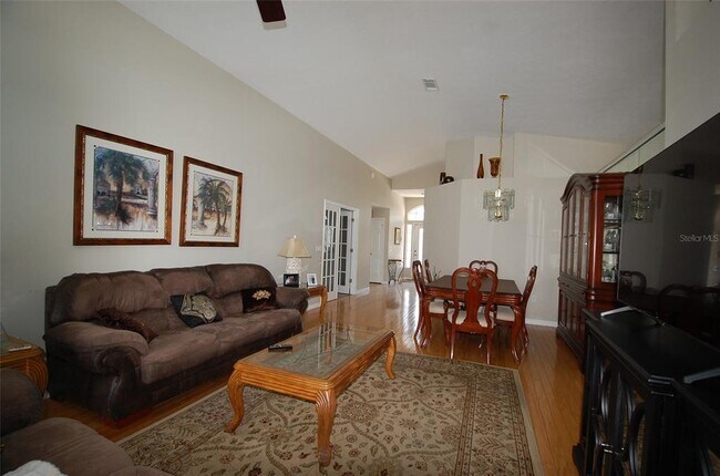 Photo - 7842 Starfire Way