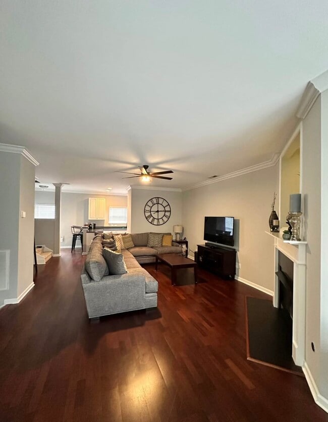 Photo - 4116 Perrine St