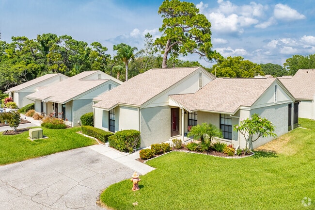 1-700 Windrush Bay Dr Tarpon Springs, Florida - Windrush Bay Condominiums