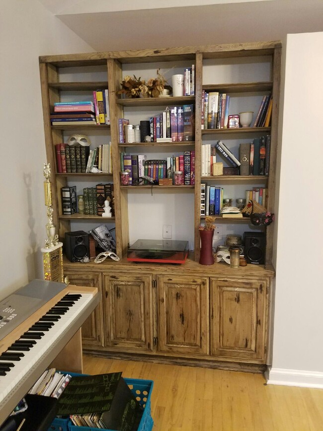 Photo - Baltimore Arms Apartments