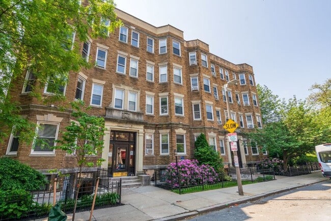 Building Photo - 120-124 Peterborough Street