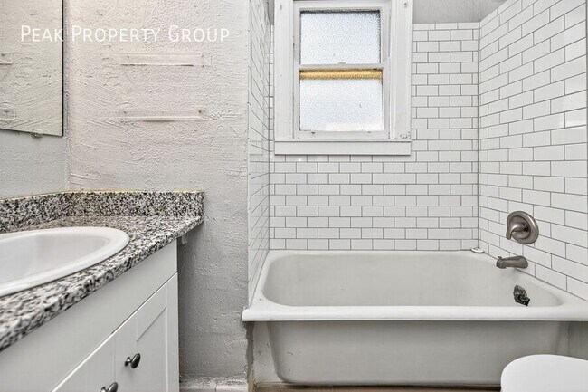 Photo - 3379 Morrison Ave Unit 3