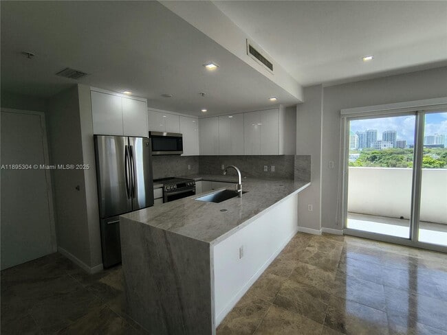 Photo - 2740 SW 28th Terrace Unit 808