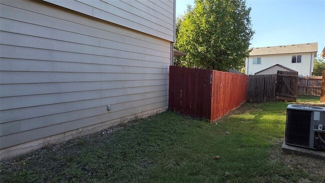 Photo - 5605 Clyde Ln