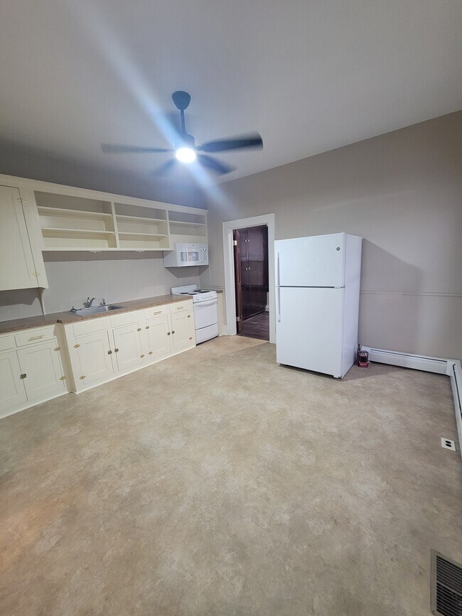 Photo - 282 Genesee St Unit 1
