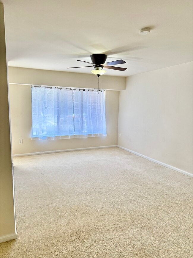 Photo - 8465 Crozier Ct Unidad 104