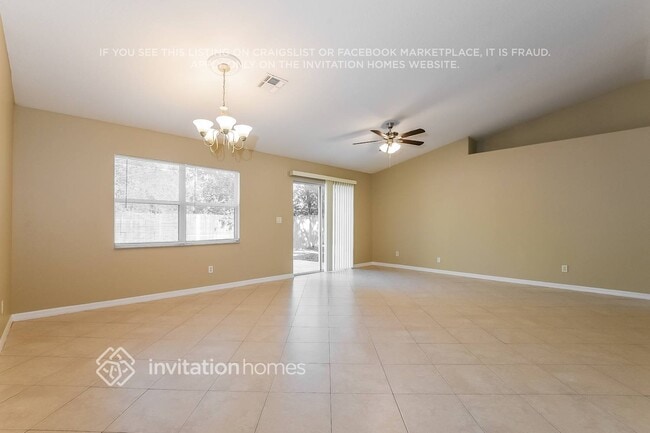 Photo - 11609 Lake Dr