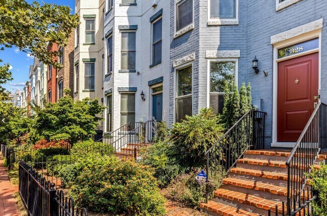 Photo - Navy Yard Stunner with Garage Parking and ...