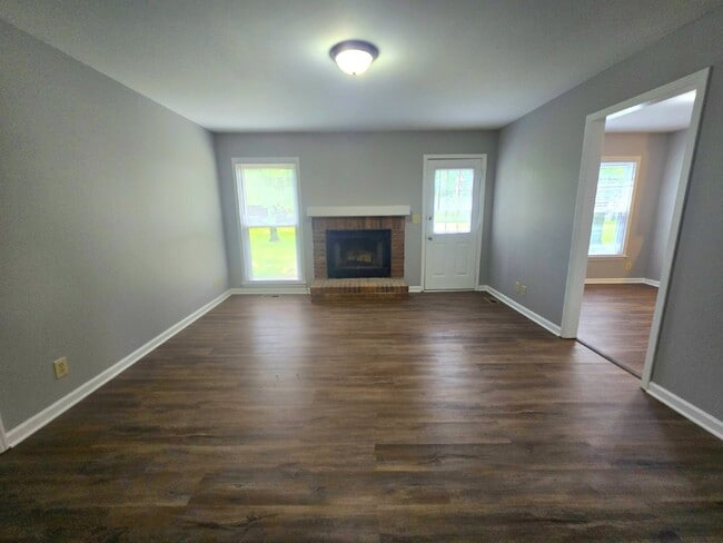 204 Centennial Dr