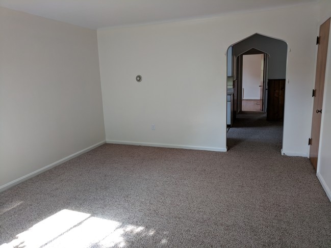 Building Photo - 716 S Ft Thomas Ave Unit 1 Rental