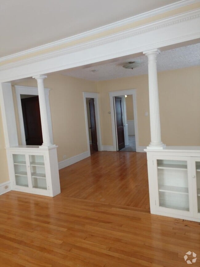 Building Photo - 362 Pearce St Unit 3 Rental