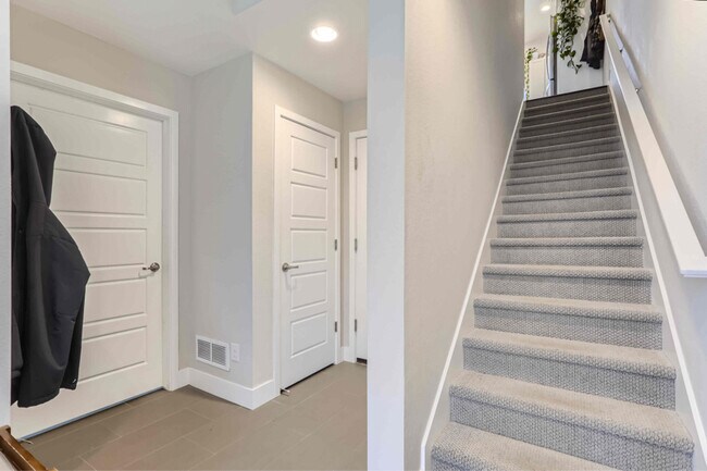 Photo - 4225 Yarrow St