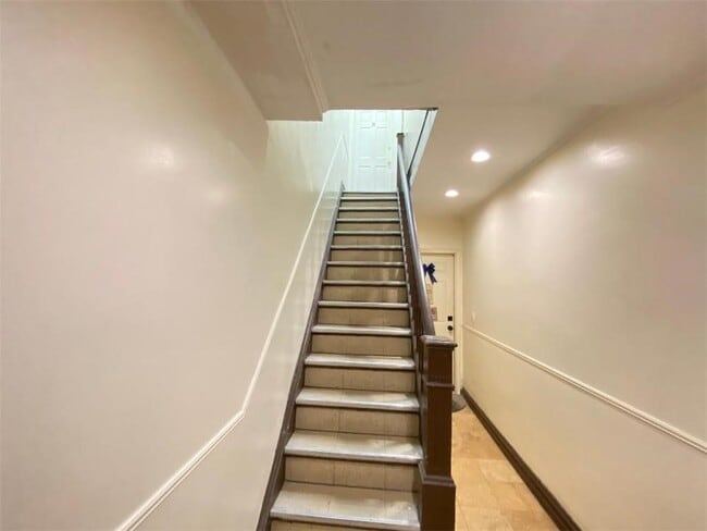 Photo - 147 Bay 40th St Unidad 2R