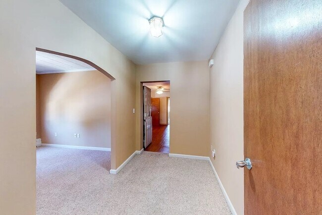 Photo - 83 Malden St Unit #2