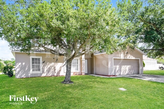 Photo - 702 Cotulla Dr