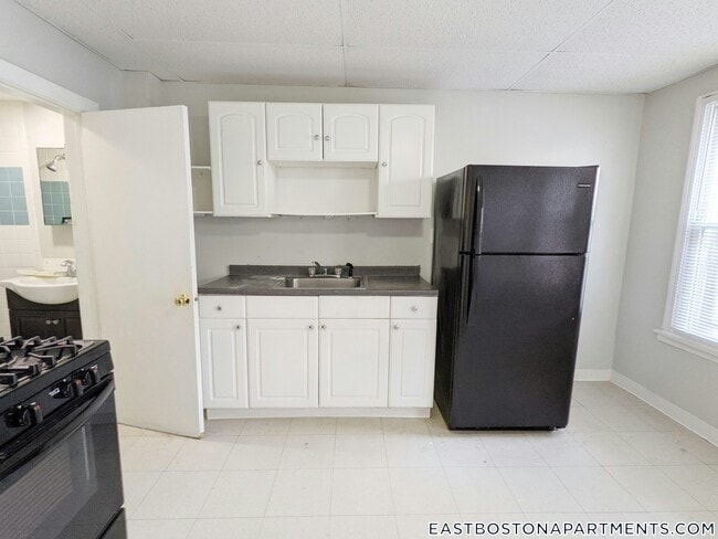 Photo - 259 Border St Unit 3