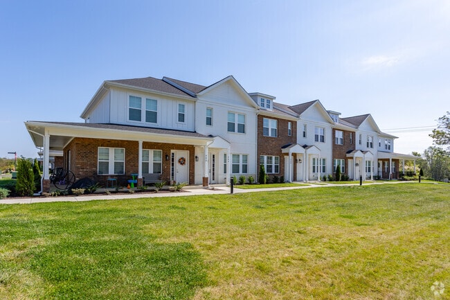Building Photo - Chartwell Commons at Green Lea