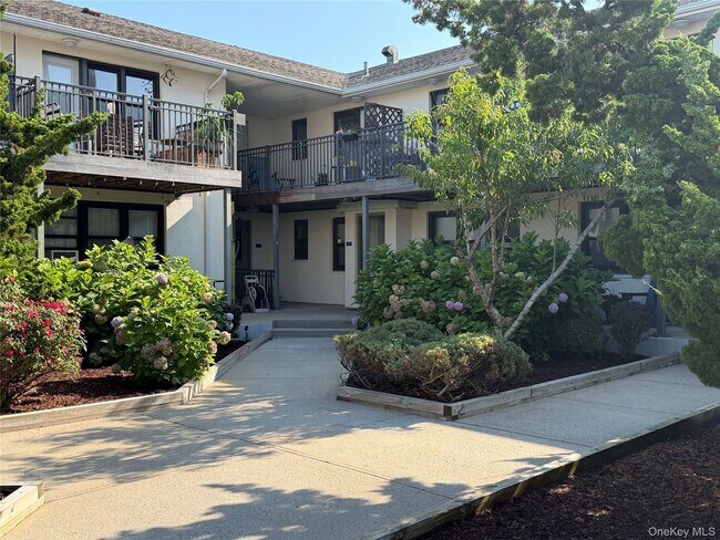 Photo - 65 W Broadway Unit 11B