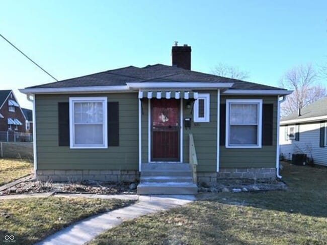 Building Photo - 5051 E 13th St