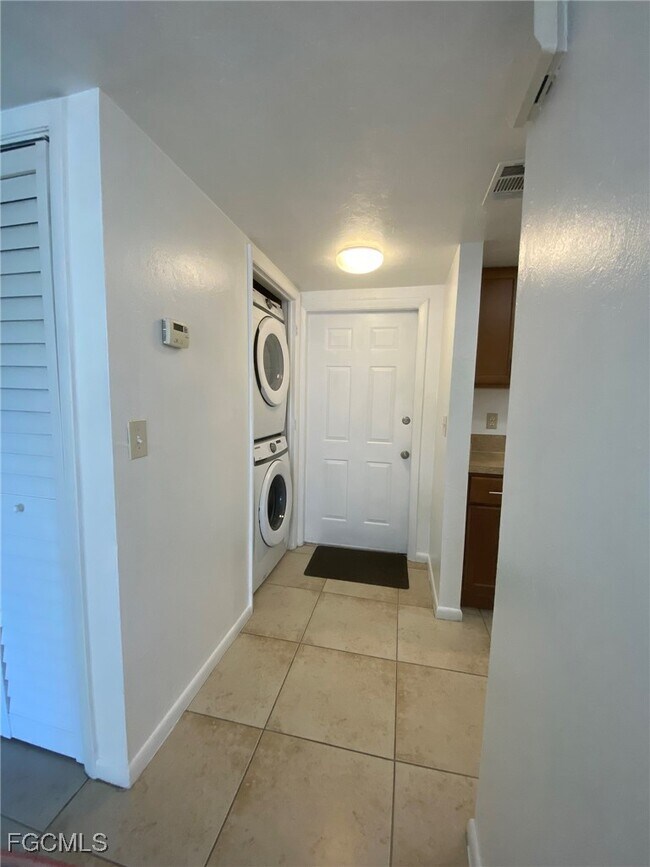 Photo - 910 SE 14th Terrace