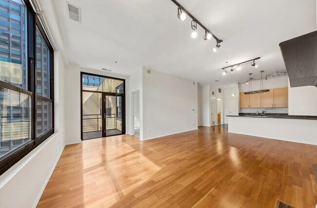 Photo - Modern Unit in Prime Location