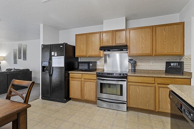 14711 Mountainside Ridge