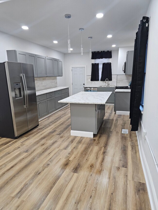 Photo - 3270 N Marston St
