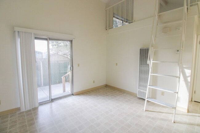 Photo - Studio with Loft in San Luis Obispo! Unit 369 #1